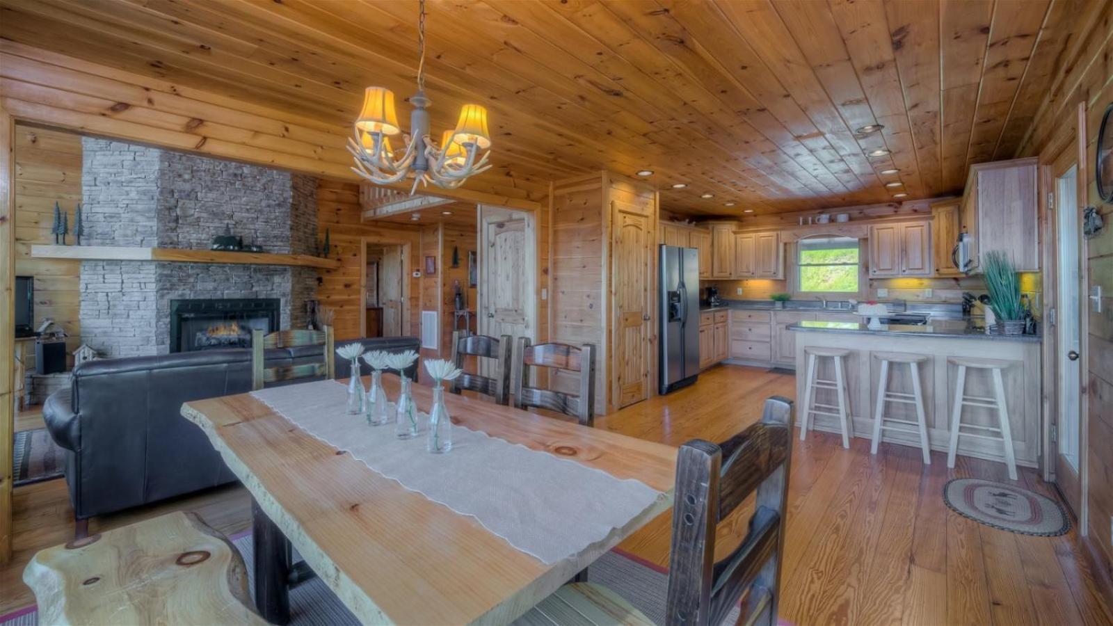 Pinecrest Lodge - Views In Aska Adventure Area Blue Ridge Exterior foto